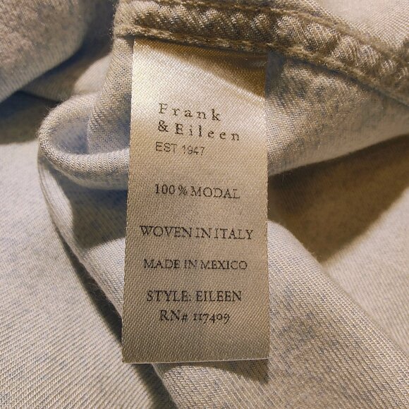 Frank & Eileen Women's Medium Button Down Long Sleeve Floral Shirt - Picture 9 of 9